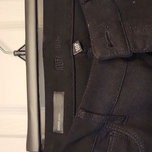 EUC Kut from the Kloth Dianna skinny